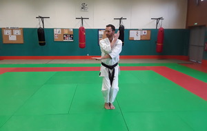 ramener jambe droite, préparation shuto 