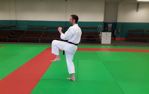 regrouper (ne pas poser la jambe)